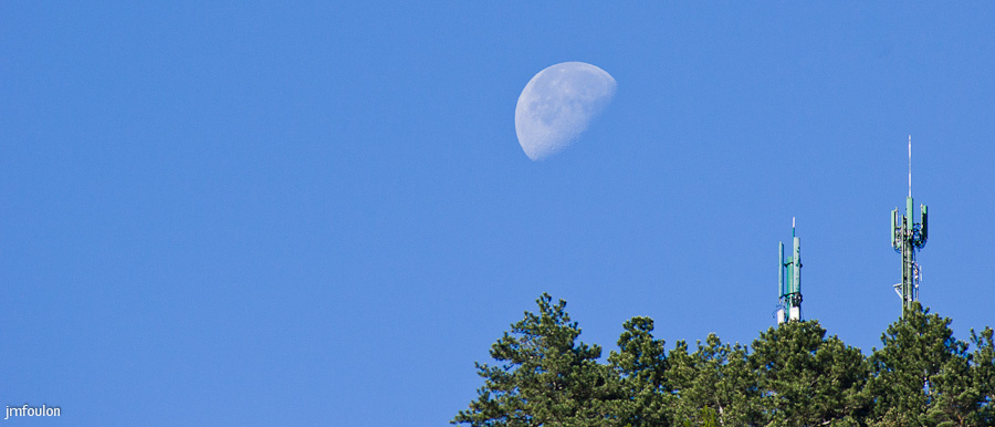 lune-molard-2.jpg - Lune sur le Molard