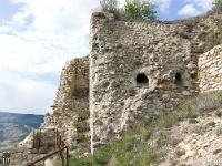 Château médiéval de Mison  Détail des vestiges à L'Ouest