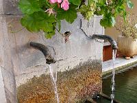 Fontaines, sources et lavoirs  A Cruis (Alpes de Haute Provence)