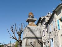 Fontaines, sources et lavoirs  A Sisteron quartier de la Baume (Alpes de Haute Provence)