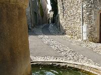 Fontaines, sources et lavoirs  A Vaison-la-Romaine (Vaucluse)