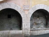Fontaines, sources et lavoirs  A Sisteron rue du Jalet (Alpes de Haute Provence)