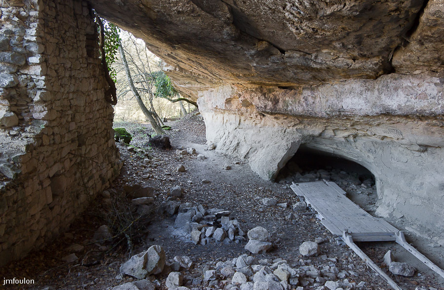 carluc-30-2.jpg - A l'intérieur de la grotte