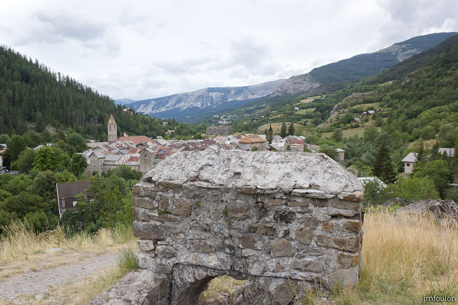 colmars-003.jpg - Autre vue sur Colmars-les-Alpes depuis le Fort de Savoie