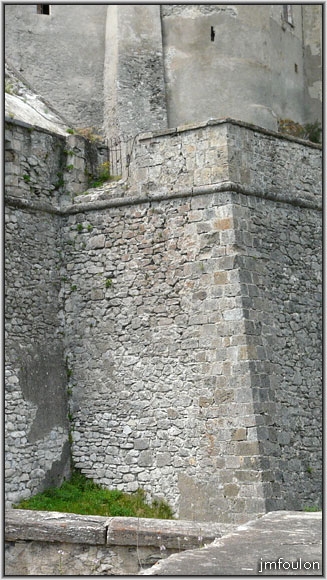 fort-queyras-34web.jpg - Fort Queyras - Detail de la fortification entre la Demi-Lune et l'étage supérieur de la forteresse