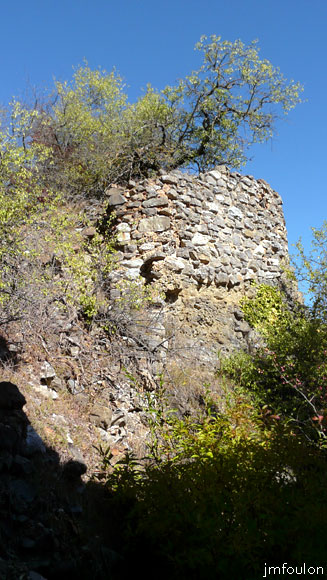 clamensane-vx-26web.jpg - Autre ruine plus haut. Nous irons visiter  la partie haute du village médiéval plus tard