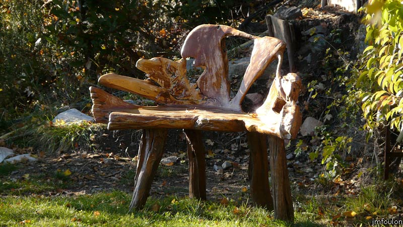 clamensane-vx-31web.jpg - Qui doit servir, entre autre à fabriquer de superbes chaises en bois massif
