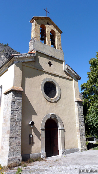 faucon-04web.jpg - Eglise Saint-Barthélémy - Façade Est et entrée