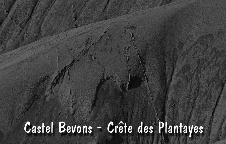 a-intro.jpg - Sortie photo à cinq à Castel-Bevons sur la Crête des Plantayes. Avec Emmanuelle, Michel, Louis, Jacky et moi-même.