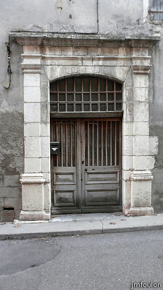la-motte-39web.jpg - Porte principale du château des comtes d'Hugues rue Sainte Catherine