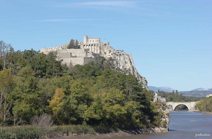 sisteron-cita-04web.jpg - Sisteron - Alpes de Haute Provence - Citadelle pont de la Baume et Durance