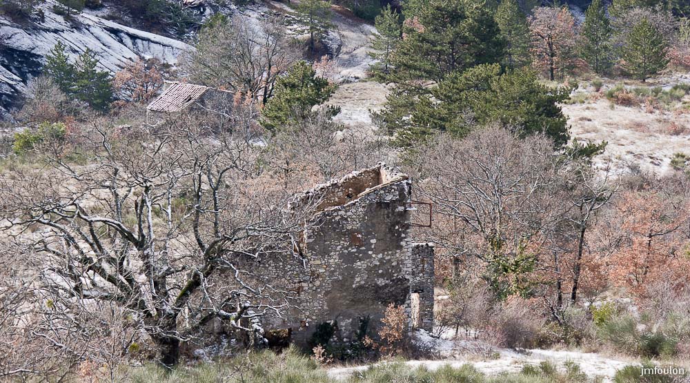 tr-baume-042-2.jpg - Ruines de Saint Pierre