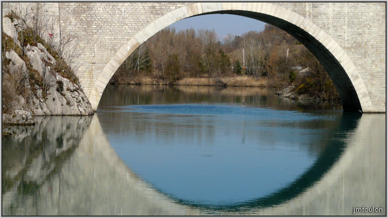 baume-pont-06web.jpg - Sisteron -  Le  Pont de la Baume et son reflet