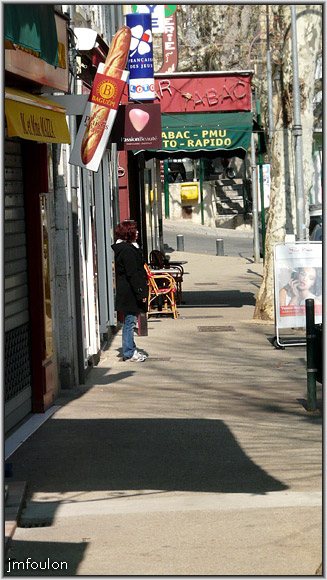 rue-provence-03web.jpg - Rue de Provence - Autre vue depuis le trottoir ouest