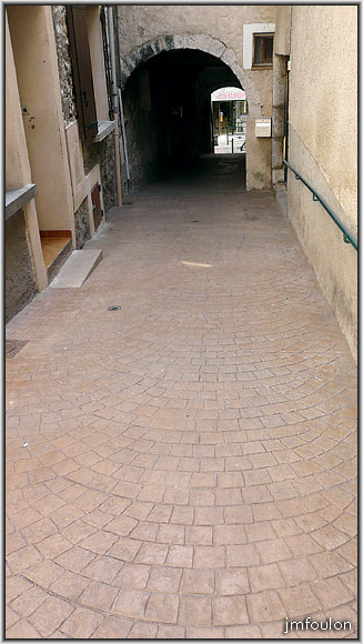 rue-haute-rempart-04web.jpg - La Coste - Rue Haute-du-Rempart. Partie entre les rues de la Coste et la rue Droite