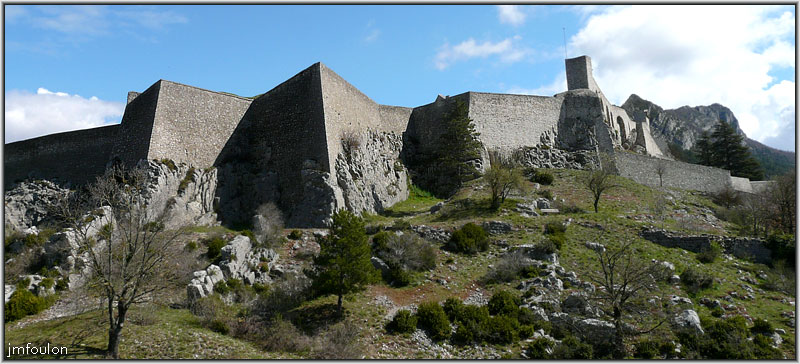 citadelle-ext-19web.jpg - Citadelle Extérieur Ouest - A gauche, les parties ouest et sud-ouest du très étendu bastion du Buech