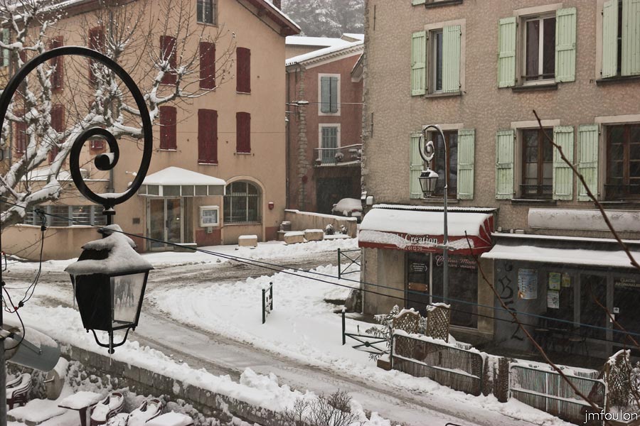 sist-neige-11_02-01web.jpg - Angle Rue des Combes / Rue de Provence
