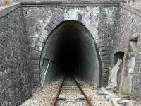 Sisteron  Tunnel SNCF qui passe sous la ville. Entrée Nord