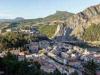 Tour du Molard - 7 septembre 2019  Vue sur la vieille ville de Sisteron et sa citadelle depuis le Molard. La boucle est bouclée ! ...