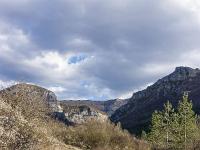 Autour de Valbelle  Vue sur Sumiou à droite, la montagne de Saint Pons à gauche et les crêtes de Lure au loin