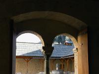 Abbaye de Boscodon  Autre vue sur le préau du cloître