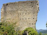 Bourdeaux  Mur du donjon des Évêques de Die (XIIe) - 3m d'épaisseur - 25m de haut