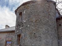 Château de Mongardin XIVe  La tour la plus au Nord