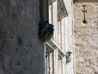 Château de Pierre de Glandevès (XIVe)  Fenêtre à meneaux - Façade Est à l'angle Sud de la tour de l'escalier
