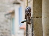 Fontaines, sources et lavoirs  A Venasque (Vaucluse)