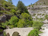 Gorges de la Méouge - Tour Pierre Grosse  Le pont Roman (face Est) ...