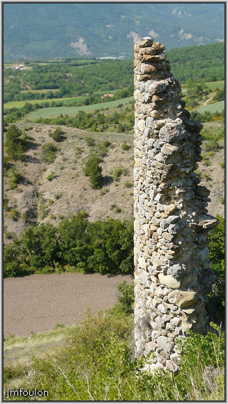 arzelier-ch-51web.jpg - Le château des Arzeliers - La tour de garde Sud-Est