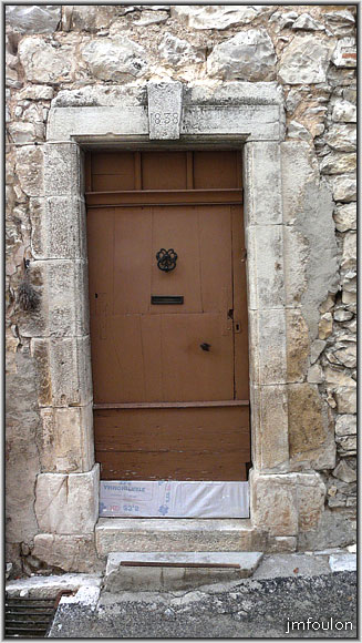 banon-bas-56web.jpg - Façade rue de la Bourgade (1838)