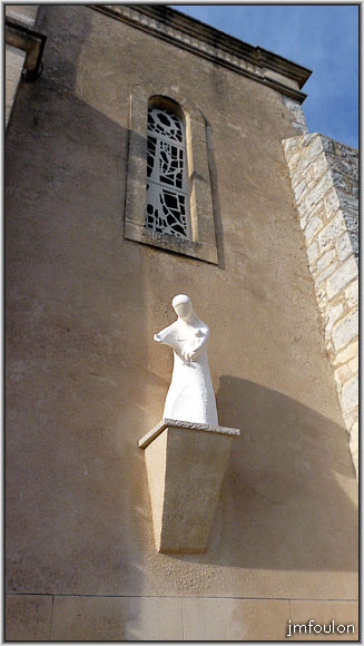 banon-bas-78web.jpg - Statue moderne de vierge à l'enfant