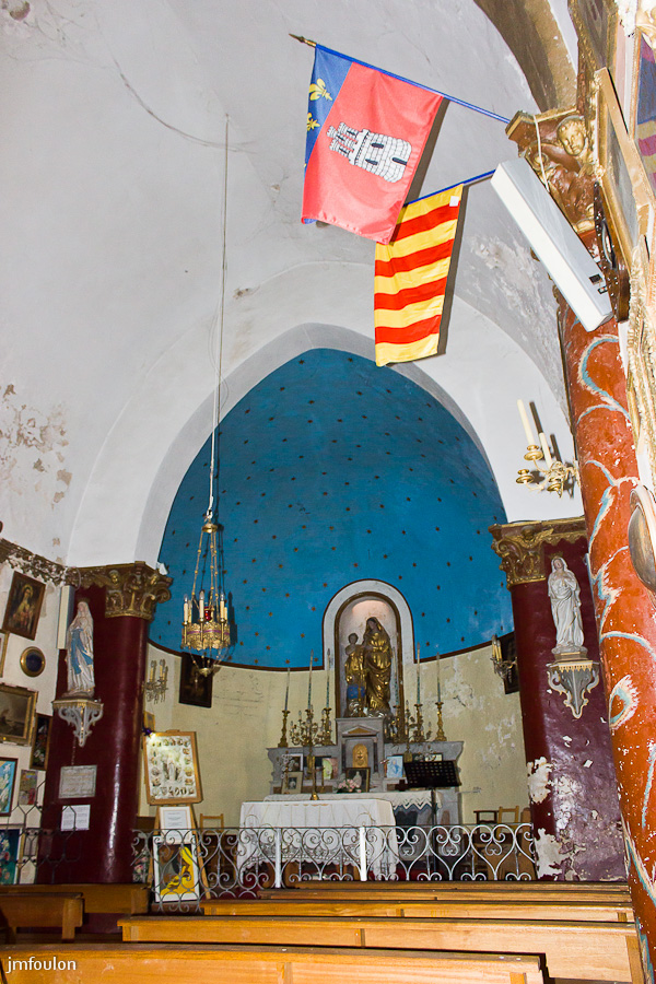 castellane-nd-roc-049.jpg - Notre Dame du Roc - Vue de l'intérieur