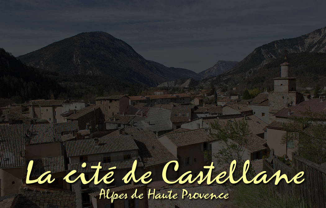 castellane-000.jpg - Castellane - Alpes de Haute Provence - avril 2014