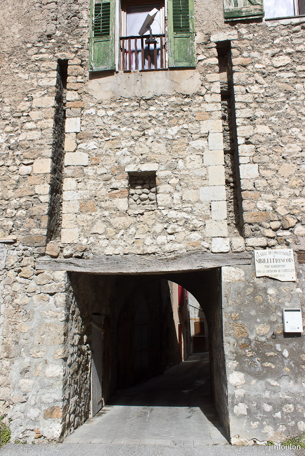 castellane-033.jpg - Castellane - Ancienne porte de l'Annonciade