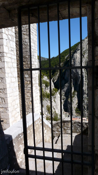 cita-179web.jpg - Accès à la 3ème enceinte