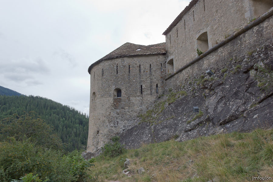 fort-savoie-011.jpg - Colmars-les-Alpes - Le Fort de Savoie - Autre vue sur la Tour Ronde.