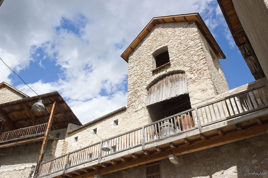 colmars-048.jpg - Colmars-les-Alpes - Chemin de ronde rue Saint Martin.