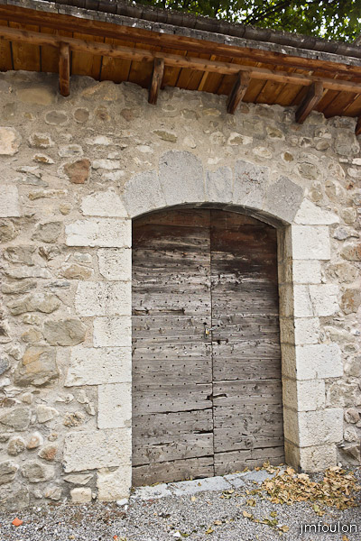 colmars-087.jpg - Colmars-les-Alpes - Porte donnant accès au chemin de ronde côté Porte de France.