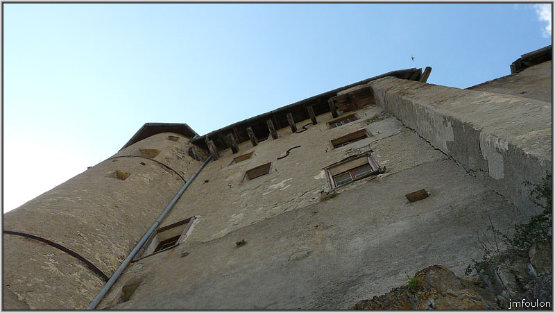 fort-queyras-173web.jpg - Fort Queyras - Le Donjon - Façade Nord. C'est le bâtiment le plus ancien du Château, probablement antérieur à 1265