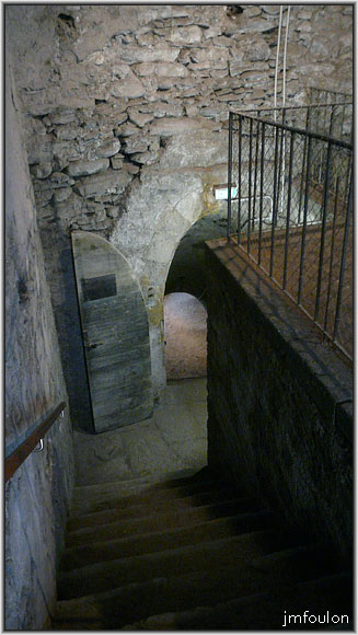 fort-queyras-76web.jpg - Fort Queyras - Celle-ci se trouve au bas de cet escalier