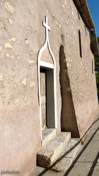 le-caire-46web.jpg - Porte de la façade Est de l'église Saint-Michel