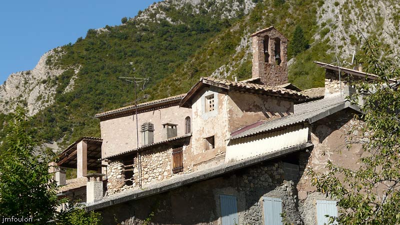 le-caire-59web.jpg - Vue sur le village depuis la D 951 (zoom)