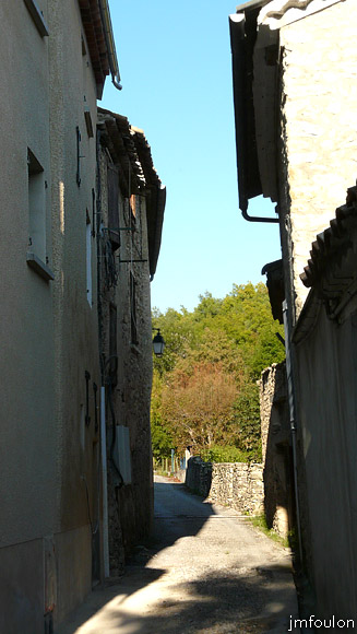 vaumeilh-43web.jpg - Nous arrivons au niveau des jardins