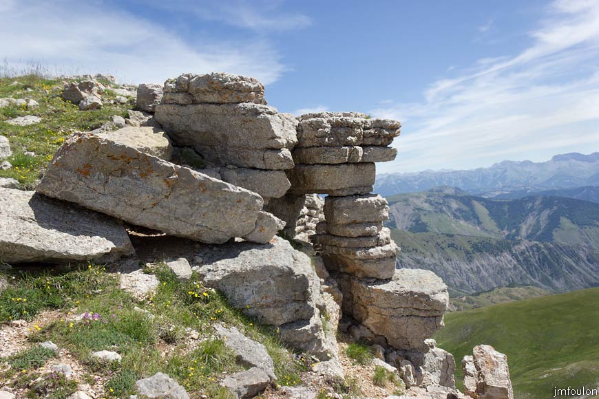 les_monges-058web.jpg - Curiosité géologique au Monges