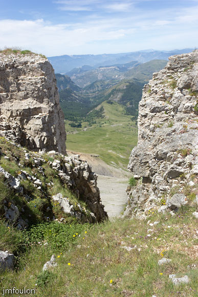 les_monges-068web.jpg - Vue vers le Sud/Ouest depuis les Monges