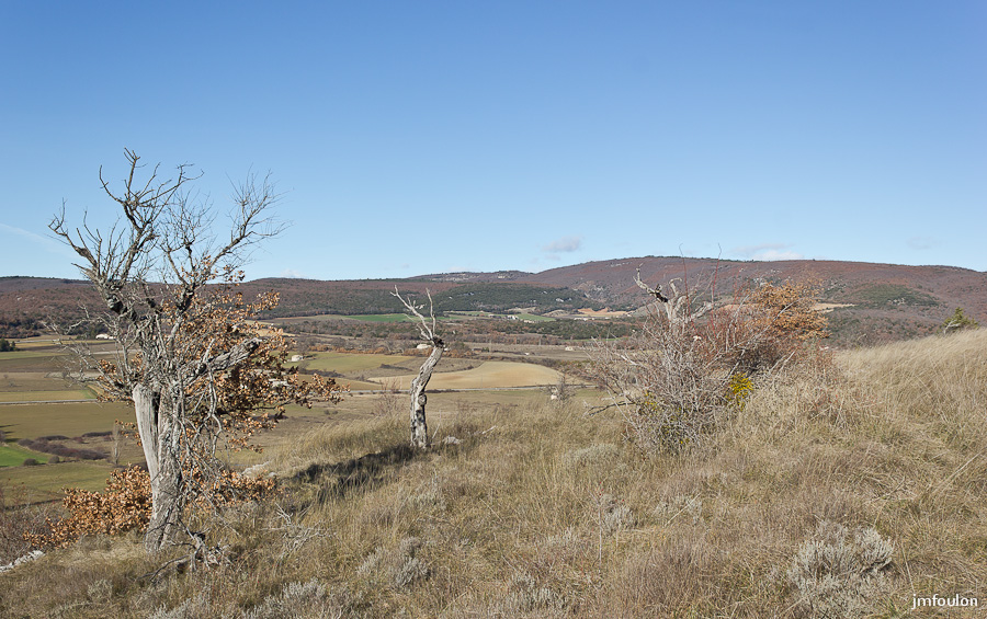 paysage-simiane-2.jpg - Vue vers le Nord depuis la vieille ferme de Ribes Neuves près de Simiane-la-Rotonde