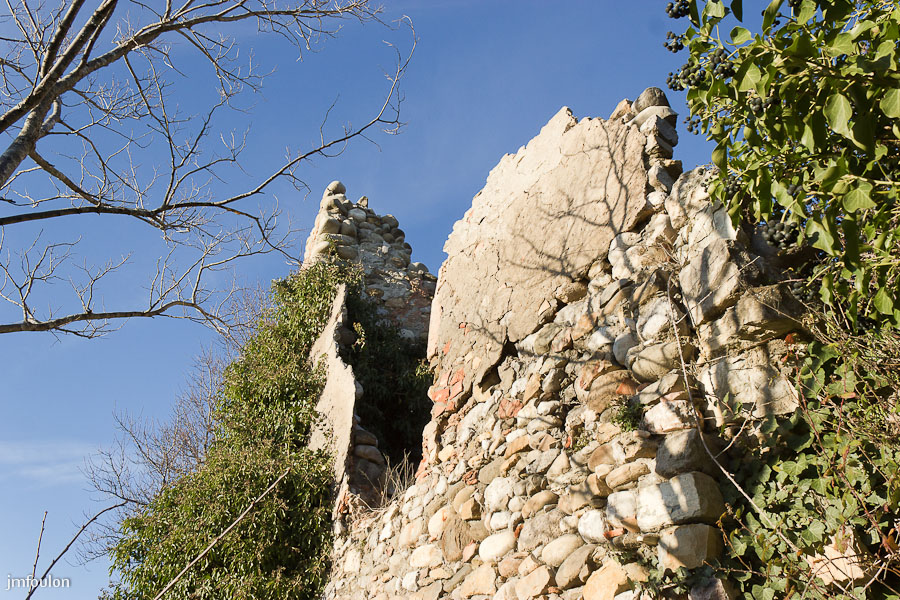vx-salignac-035.jpg - Vestiges du village
