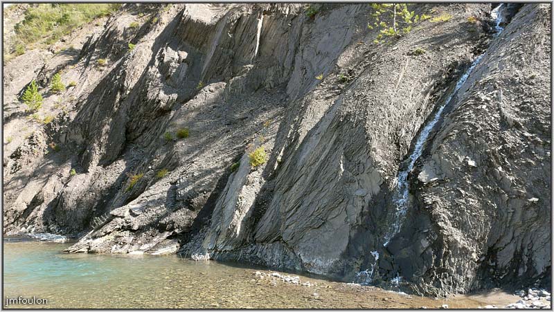 sasse-nibles-06web.jpg - Peiti trou d'eau et cascade